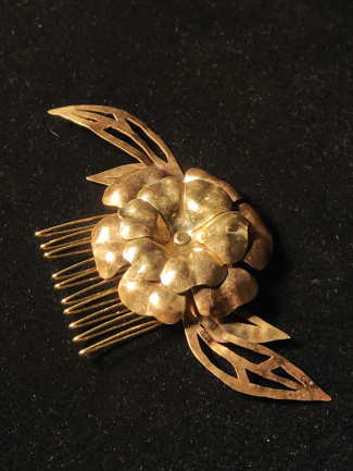 Metal Flower Comb